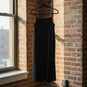 Shy Velvet Linen Maxi Dress